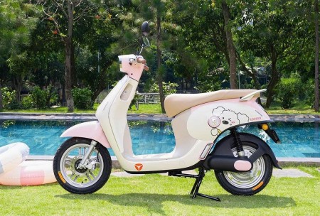 Thị trường xe điện tuần qua: YADEA Việt Nam ra mắt mẫu xe máy điện Omee dành cho nữ sinh