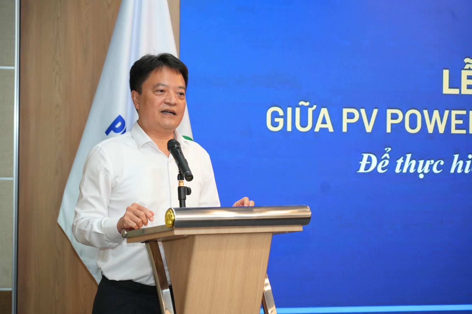 Ba đơn vị thành viên PV Power ký kết hợp tác phát triển năng lượng tái tạo