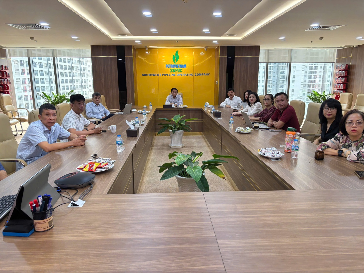 Đảng ủy Petrovietnam học tập, quán triệt Nghị quyết số 10 NQ/TW của Bộ Chính trị