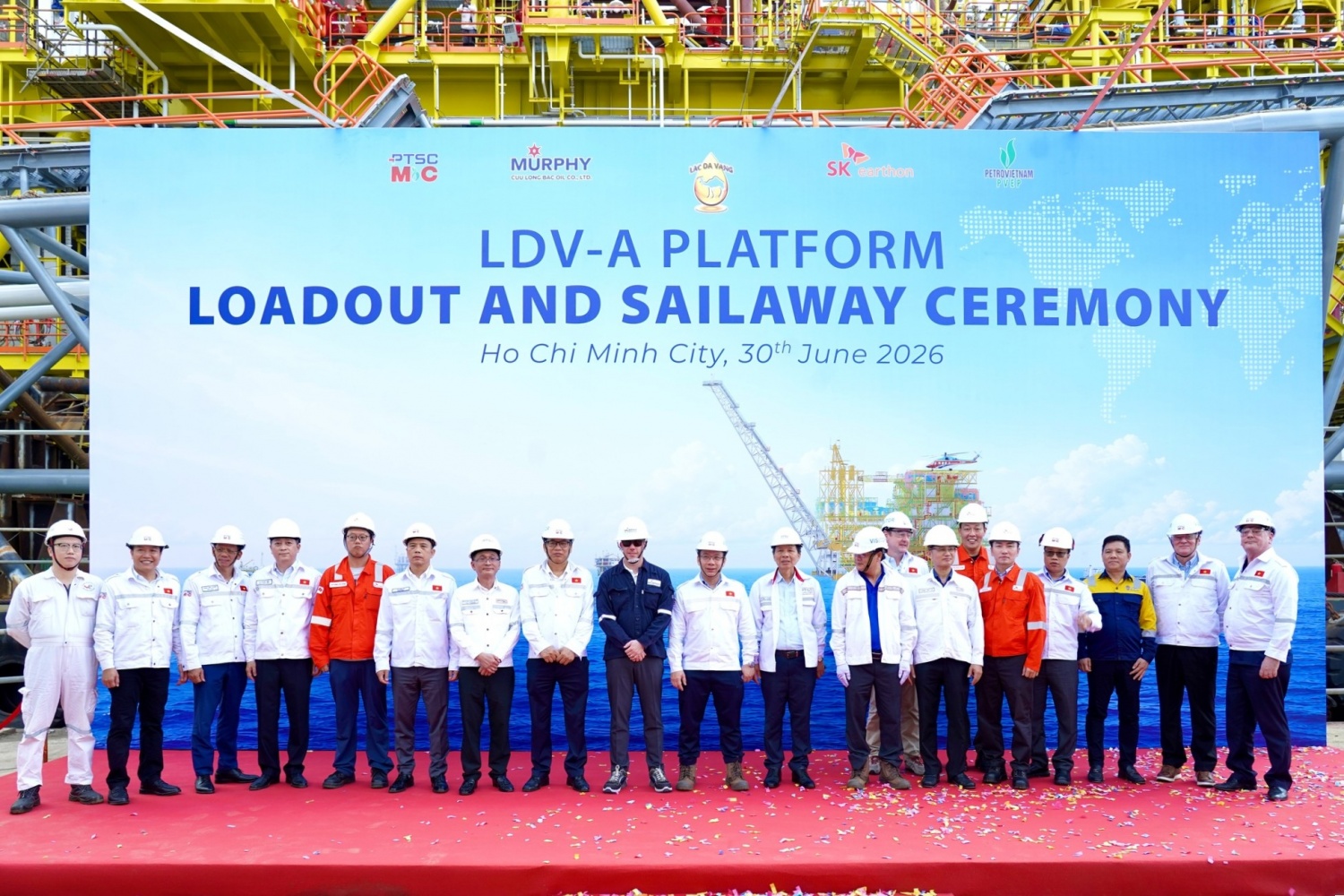 PTSC M&C hạ thủy giàn xử lý trung tâm Lạc Đà Vàng-A, sẵn sàng cho giai đoạn lắp đặt ngoài khơi