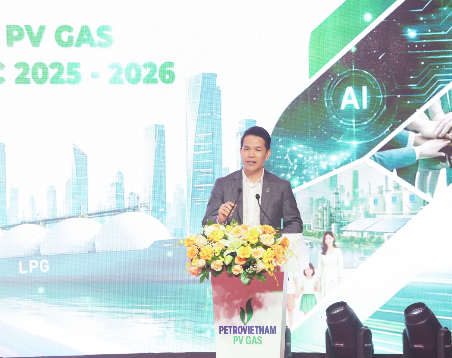 PV GAS giữ lửa yêu thương, vững bước phát triển
