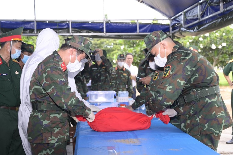 Quân khu 9 triển khai Chiến dịch 500 ngày đêm: Hành trình tri ân thấm đẫm nghĩa tình Quân khu 9 triển khai Chiến dịch 500 ngày đêm: Hành trình tri ân thấm đẫm nghĩa tình