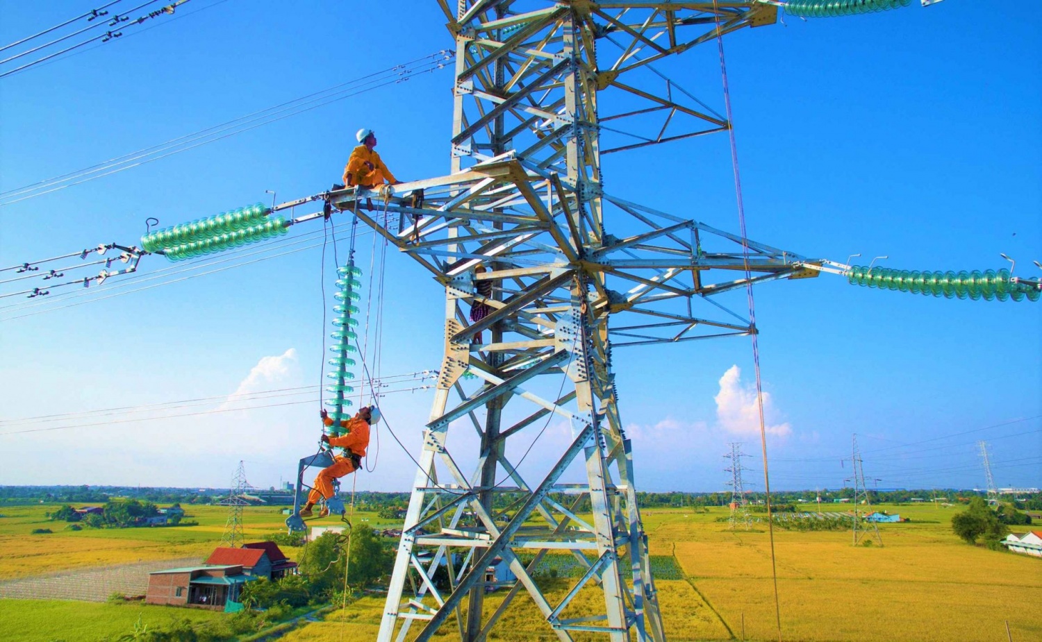 VCCI kiến nghị xóa bỏ độc quyền, thiết kế thị trường phù hợp mua bán điện trực tiếp