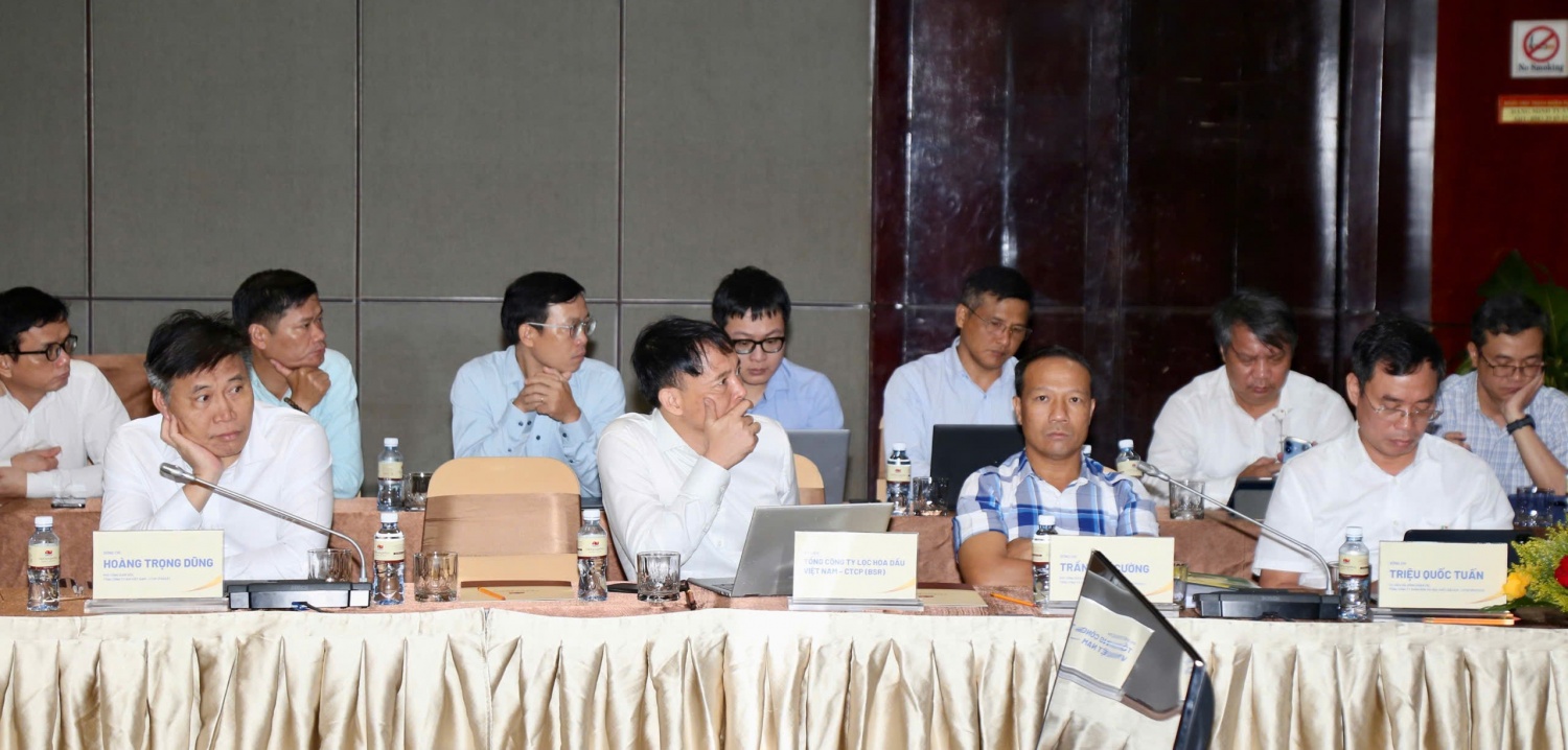 Petrovietnam thảo luận giải pháp nâng cao hiệu quả quản lý an toàn trong vận hành liên tục Petrovietnam thảo luận giải pháp nâng cao hiệu quả quản lý an toàn trong vận hành liên tục