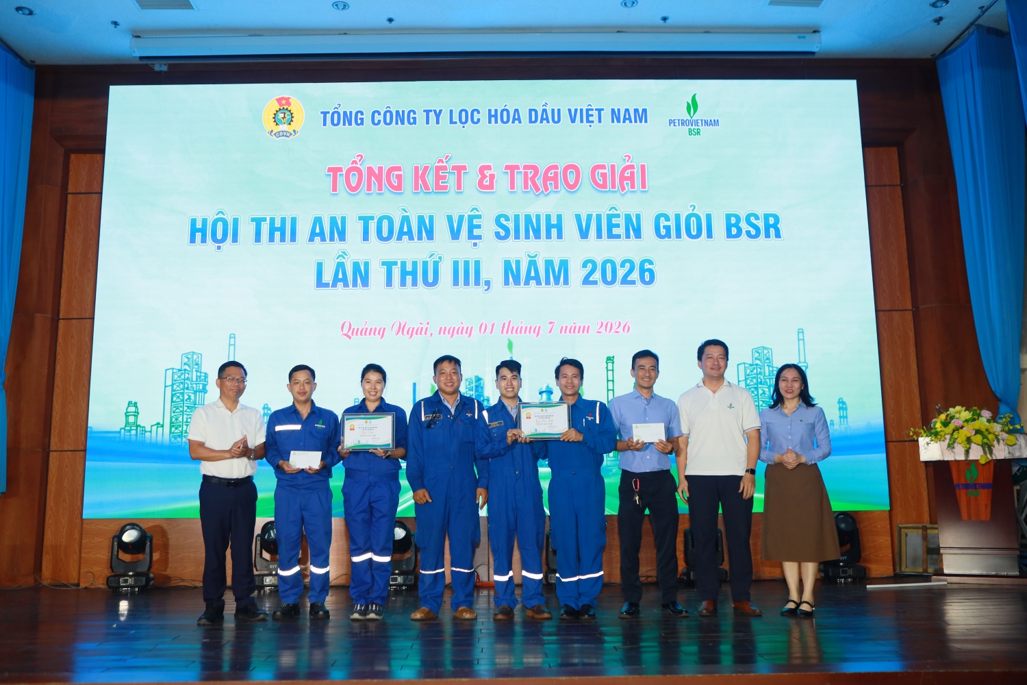 Nâng cao tay nghề và bản lĩnh trong bảo đảm an toàn NMLD Dung Quất Nâng cao tay nghề và bản lĩnh trong bảo đảm an toàn NMLD Dung Quất