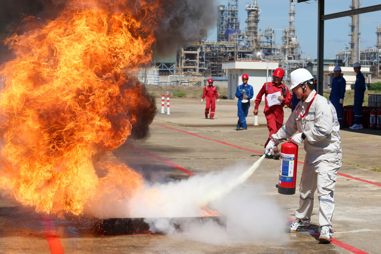 Những dấu ấn hướng về NLĐ của Công đoàn Petrovietnam trong Tháng Công nhân và Tháng hành động về ATVSLĐ Những dấu ấn hướng về NLĐ của Công đoàn Petrovietnam trong Tháng Công nhân và Tháng hành động về ATVSLĐ