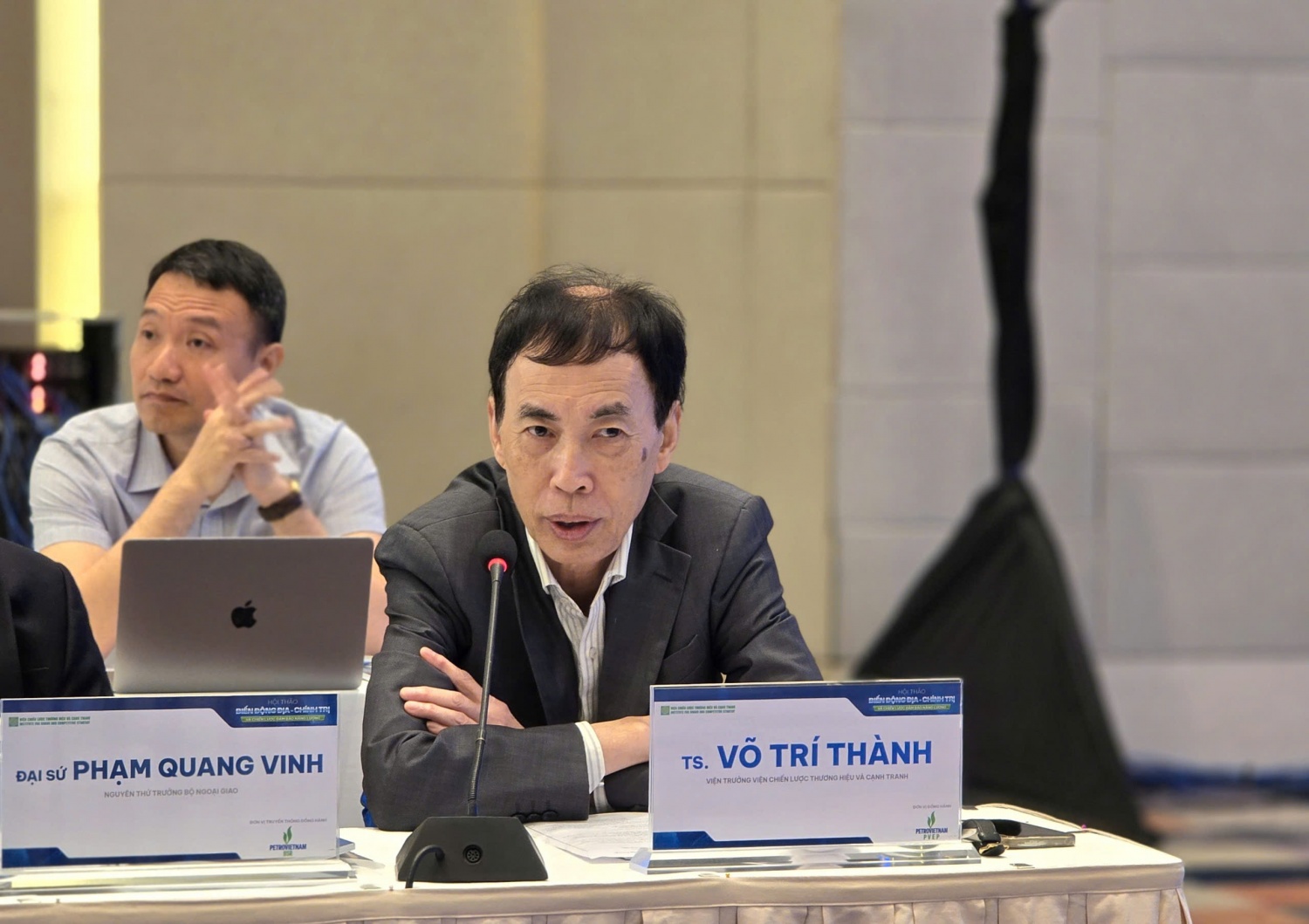 An ninh kinh tế trong kỷ nguyên bất định: Tự chủ chiến lược nhưng không khép cửa hội nhập An ninh kinh tế trong kỷ nguyên bất định: Tự chủ chiến lược, chủ động hội nhập
