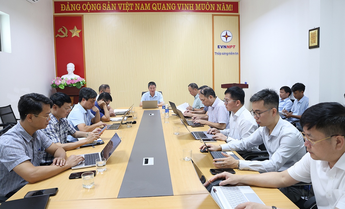 Tập trung cao độ, quyết tâm đóng điện Dự án đường dây 220kV Than Uyên – Lào Cai trong tháng 9/2026 Tập trung cao độ, quyết tâm đóng điện Dự án đường dây 220kV Than Uyên - Lào Cai trong tháng 9/2026