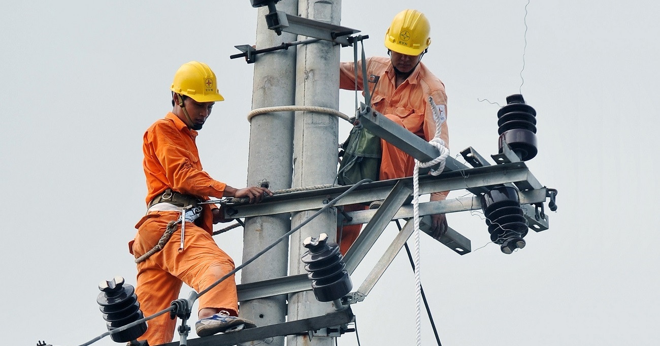 EVN báo lãi trở lại, doanh thu 6 tháng ước đạt hơn 350.000 tỷ đồng