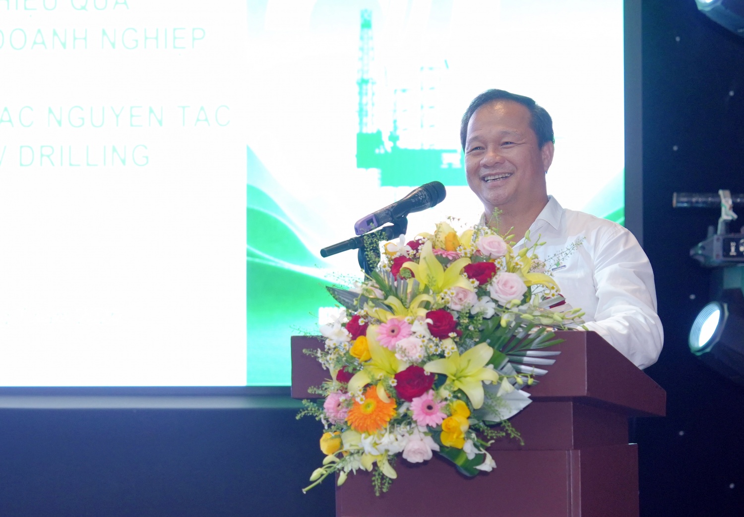 Petrovietnam phát huy vai trò người đại diện trong giai đoạn tăng trưởng mới Petrovietnam phát huy vai trò người đại diện trong giai đoạn tăng trưởng mới