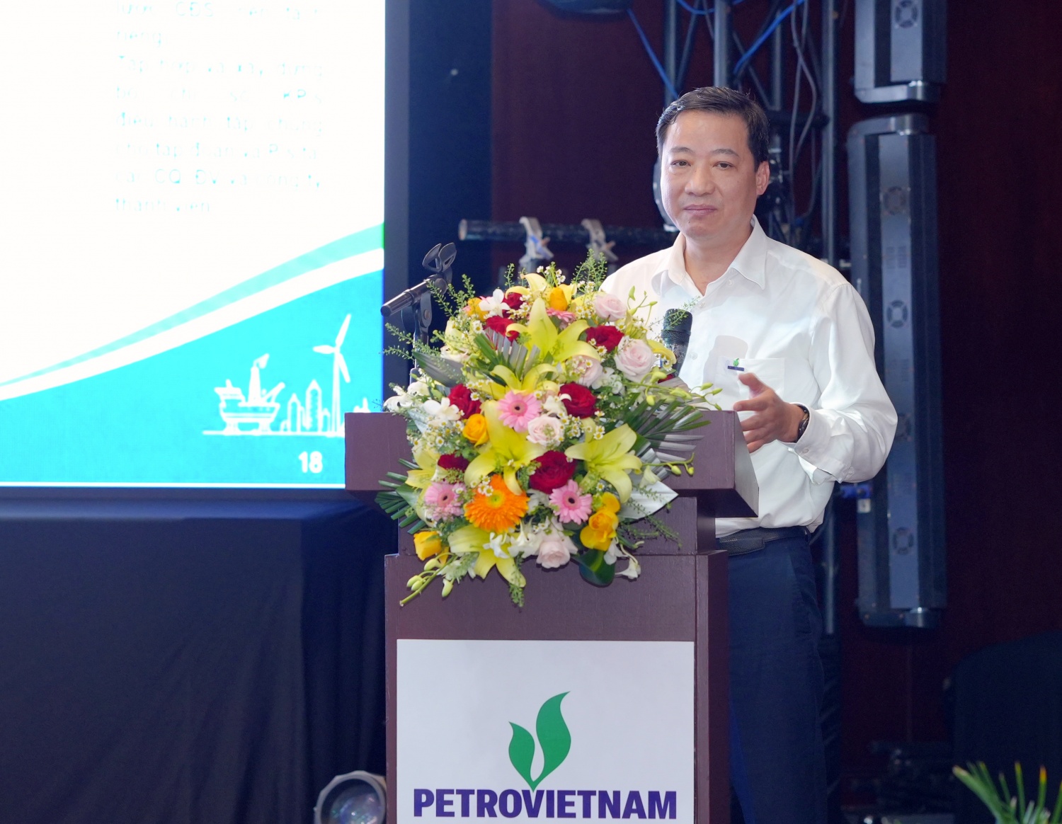 Petrovietnam phát huy vai trò người đại diện trong giai đoạn tăng trưởng mới Petrovietnam phát huy vai trò người đại diện trong giai đoạn tăng trưởng mới