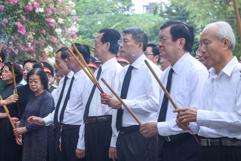 Thủ tướng Lê Minh Hưng: Bằng mọi giá, phải nỗ lực, quyết tâm cao nhất để tìm kiếm, quy tập và xác định danh tính hài cốt liệt sĩ