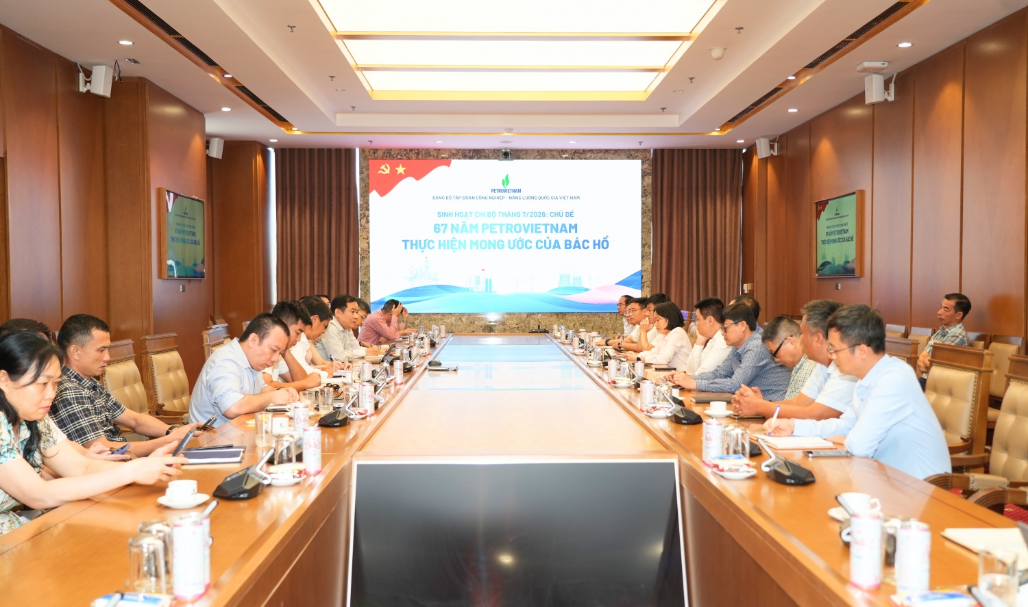 Đảng bộ Bộ máy QL&ĐH Petrovietnam khơi dậy khát vọng phát triển từ mong ước của Bác Hồ Đảng bộ Bộ máy QL&ĐH Petrovietnam khơi dậy khát vọng phát triển từ mong ước của Bác Hồ