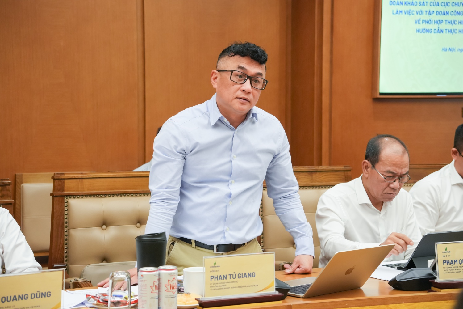 Petrovietnam làm việc với Đoàn Khảo sát phục vụ xây dựng hướng dẫn thực hiện Kế hoạch số 01