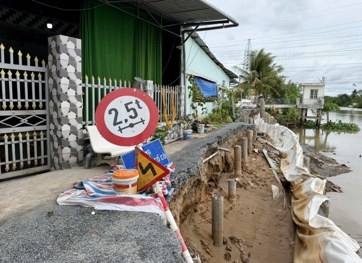 Dọc những dòng sông đang “ăn đất” ở Đồng bằng sông Cửu Long (Kỳ 1)