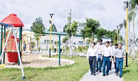 Mái nhà chung giữa vùng cực Nam