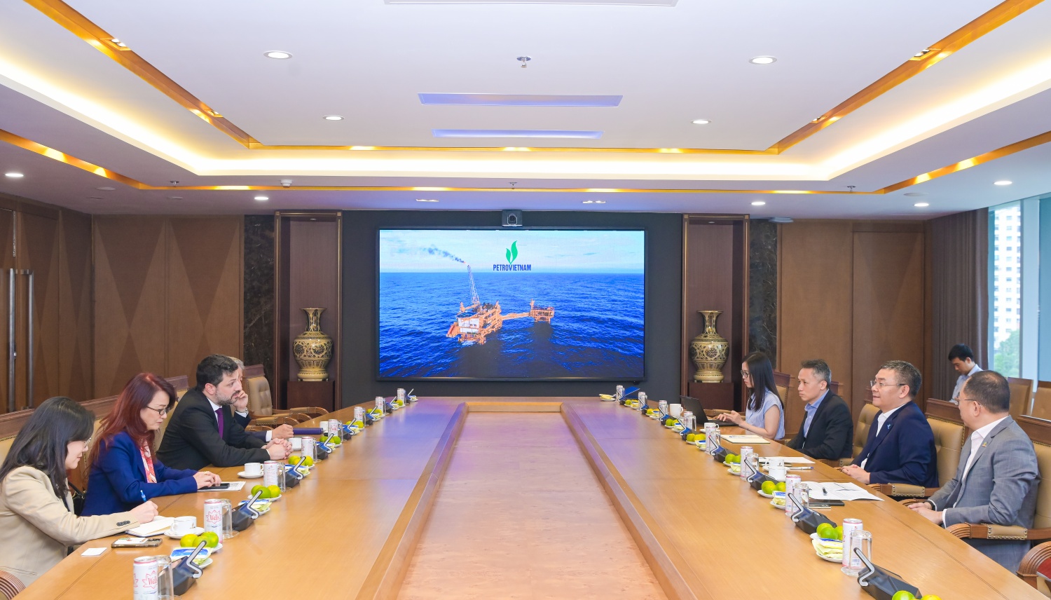 Toàn cảnh buổi làm việc