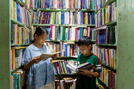 Hiệu sách cũ ở Hà Nội: Nơi thời gian ngưng đọng qua từng trang giấy