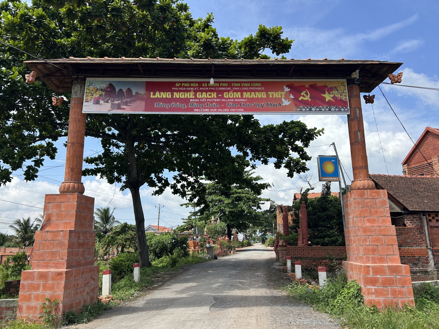 Những lò gạch trăm tuổi và giấc mơ di sản đương đại Mang Thít - Vĩnh Long