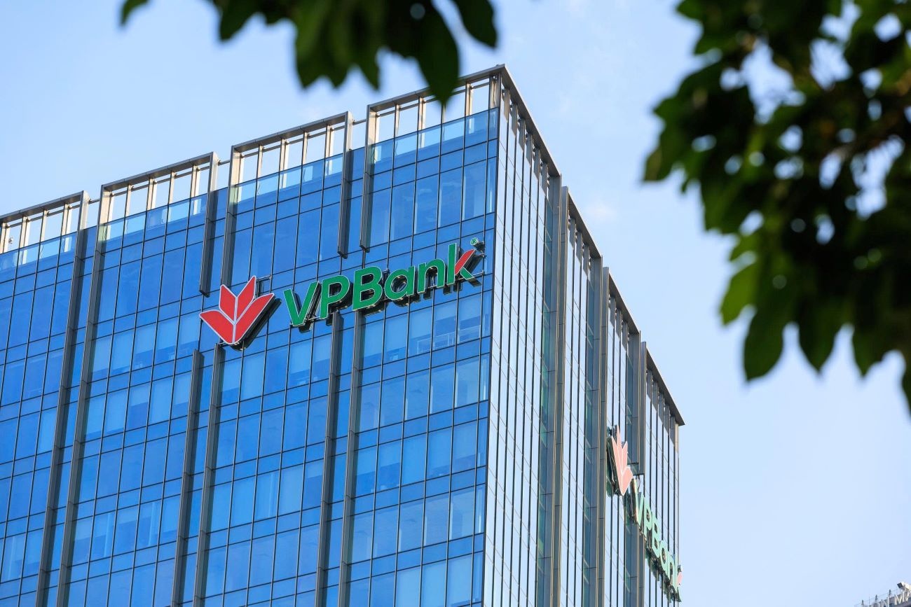 VPBank được vinh danh Doanh nghiệp dẫn đầu về năng lượng môi trường xanh