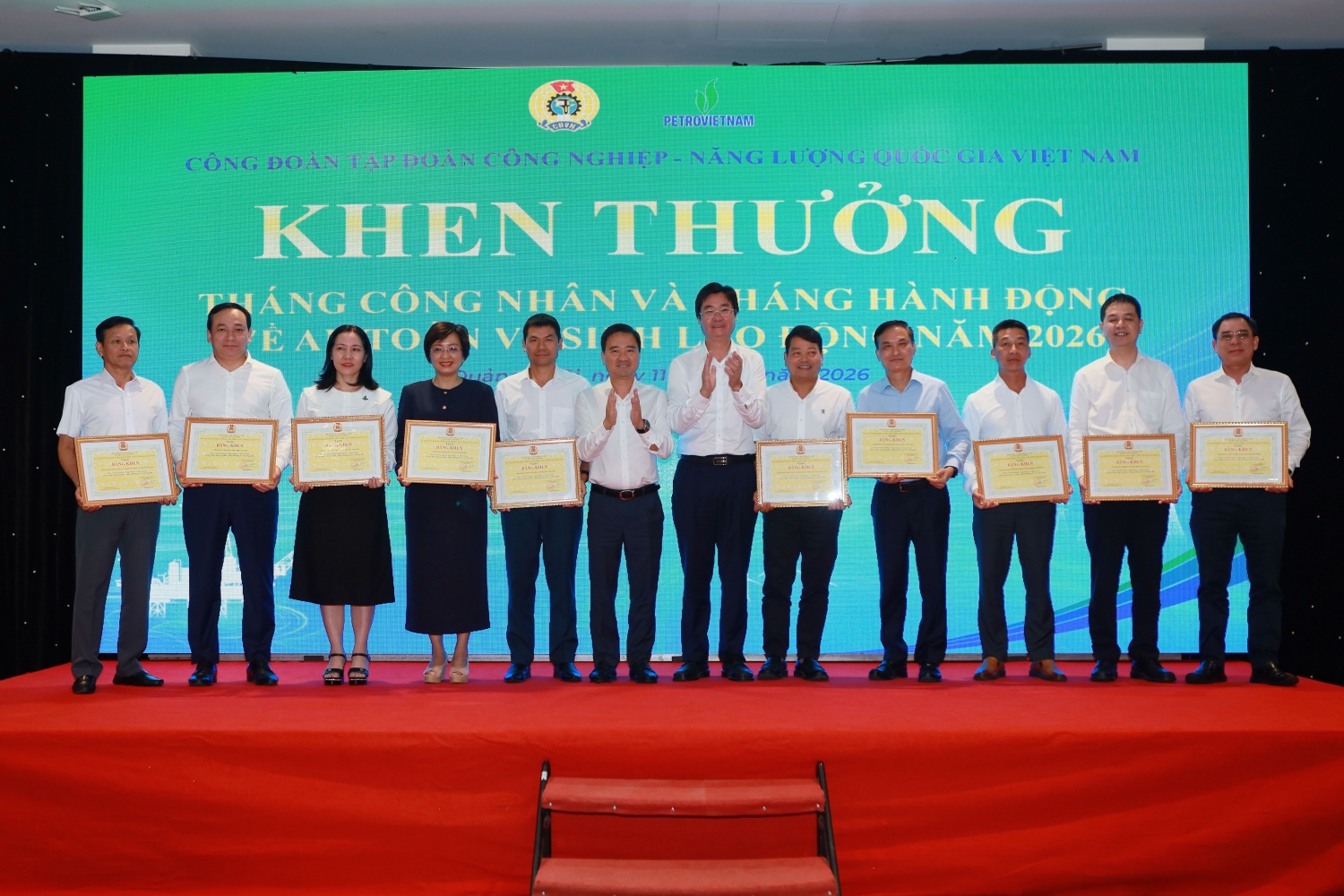 Những dấu ấn hướng về NLĐ của Công đoàn Petrovietnam trong Tháng Công nhân và Tháng hành động về ATVSLĐ Những dấu ấn hướng về NLĐ của Công đoàn Petrovietnam trong Tháng Công nhân và Tháng hành động về ATVSLĐ