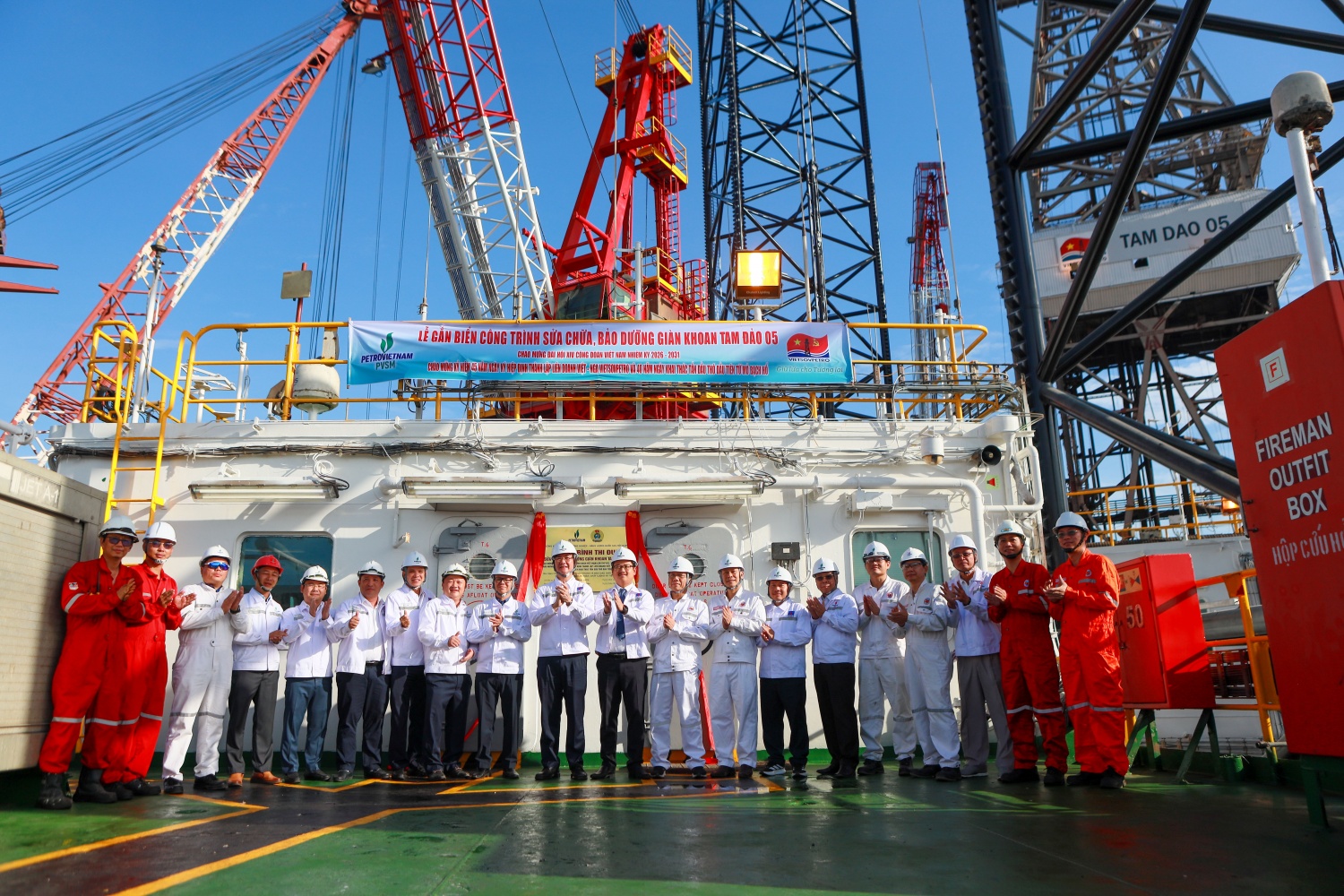 Những dấu ấn hướng về NLĐ của Công đoàn Petrovietnam trong Tháng Công nhân và Tháng hành động về ATVSLĐ Những dấu ấn hướng về NLĐ của Công đoàn Petrovietnam trong Tháng Công nhân và Tháng hành động về ATVSLĐ
