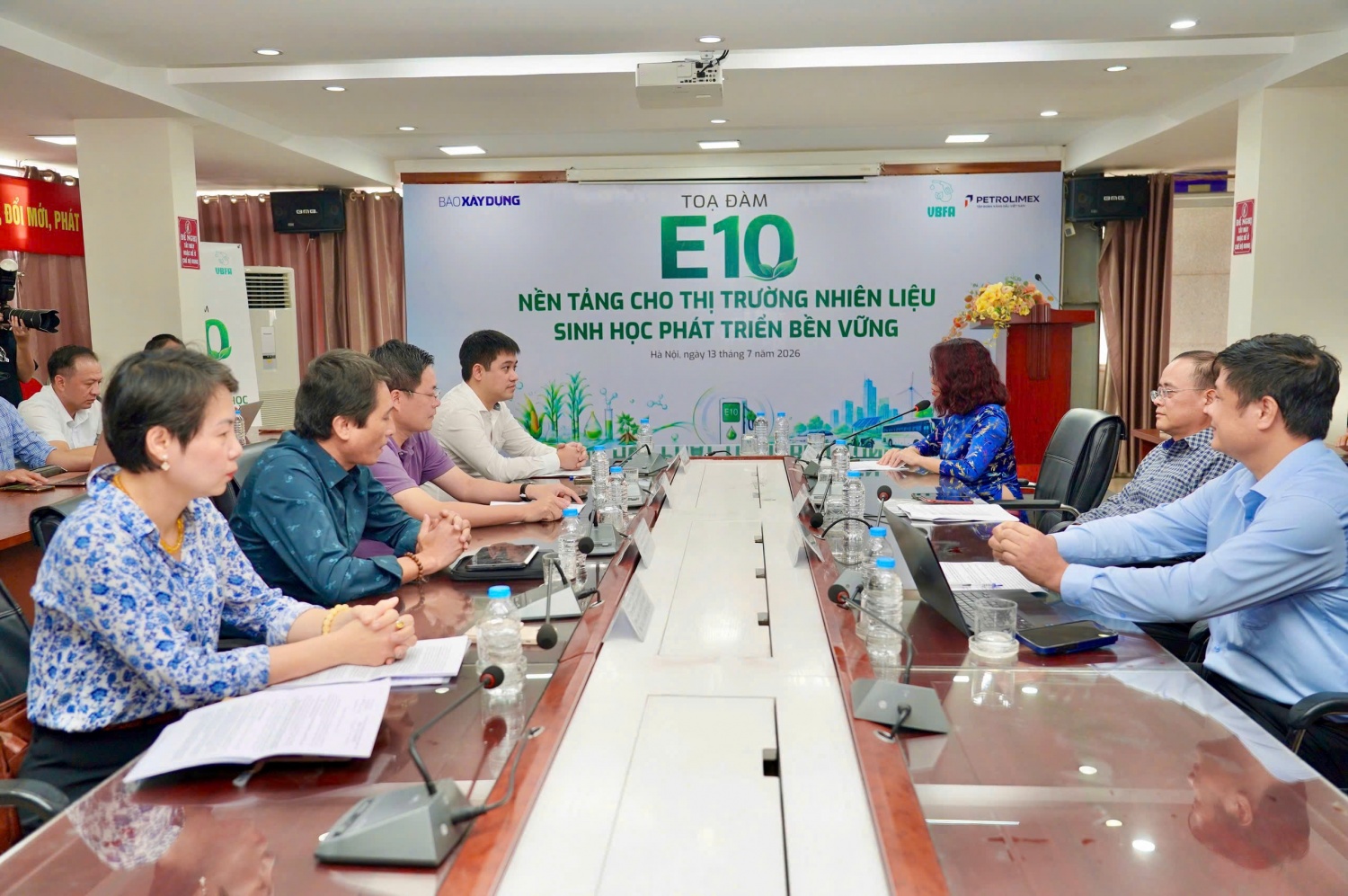 Xăng E10 được kiểm soát chất lượng nghiêm ngặt từ hơn 20 chỉ tiêu kỹ thuật