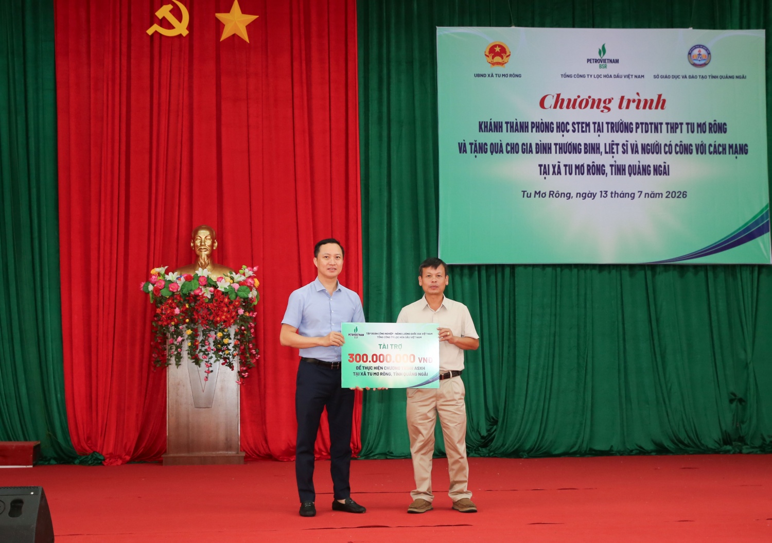 BSR lan tỏa nghĩa tình đến miền Tây Quảng Ngãi, khánh thành 2 phòng học STEM chắp cánh tương lai BSR lan tỏa nghĩa tình đến miền Tây Quảng Ngãi, khánh thành 2 phòng học STEM chắp cánh tương lai