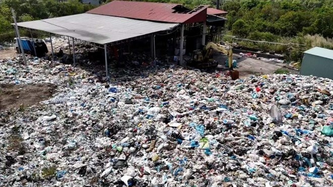 Chủ tịch HĐND Vĩnh Long yêu cầu nghiên cứu thí điểm khu công nghiệp sinh thái giảm rác thải Chủ tịch HĐND Vĩnh Long yêu cầu nghiên cứu thí điểm khu công nghiệp sinh thái giảm rác thải