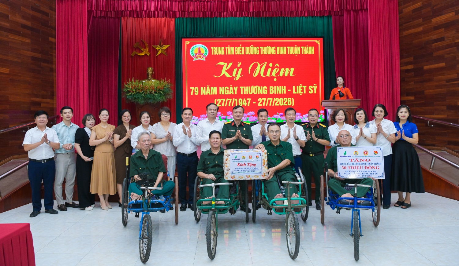 Petrovietnam thăm, tặng quà tri ân thương, bệnh binh tại Thuận Thành, Bắc Ninh