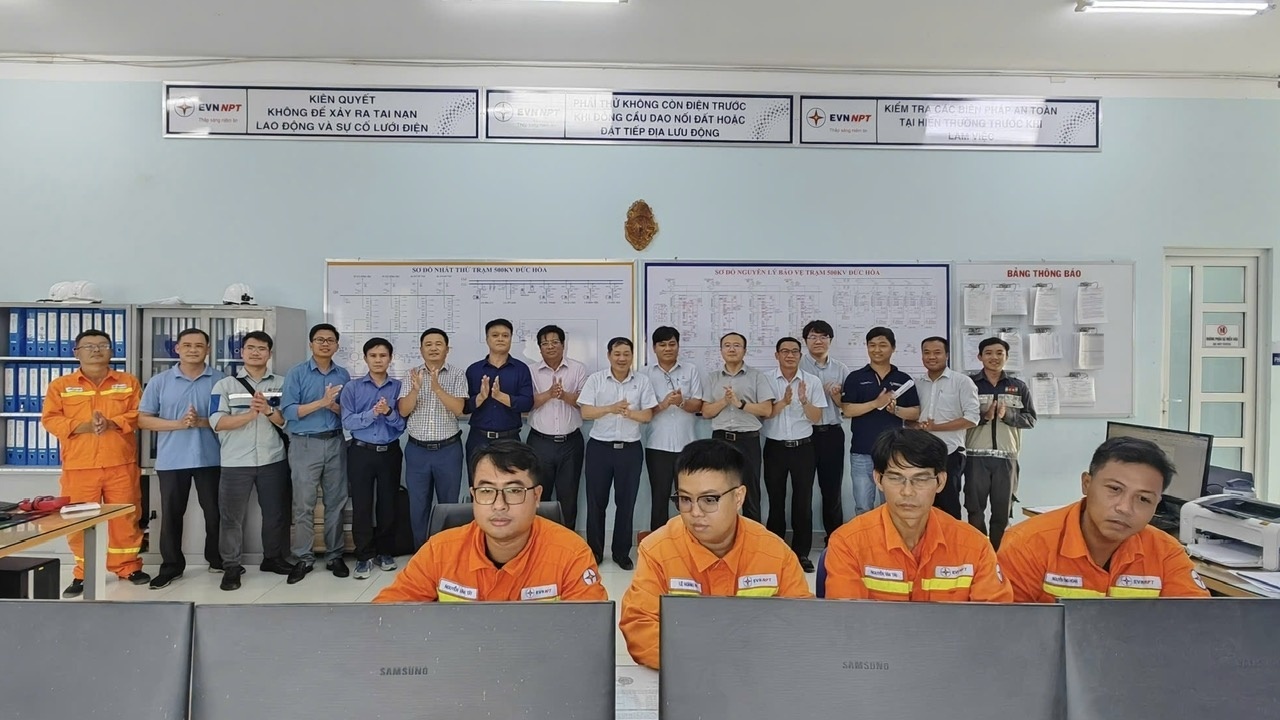 Hoàn thành đóng điện máy biến áp 500kV-900MVA thứ hai tại Trạm biến áp 500kV Đức Hòa