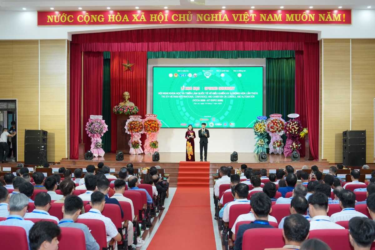 Khai mạc VCCA 2026: nhiều công nghệ chiến lược được chia sẻ khơi dậy tiềm năng kinh tế cho tỉnh Gia Lai Khai mạc VCCA 2026: nhiều công nghệ chiến lược được chia sẻ khơi dậy tiềm năng kinh tế cho tỉnh Gia Lai
