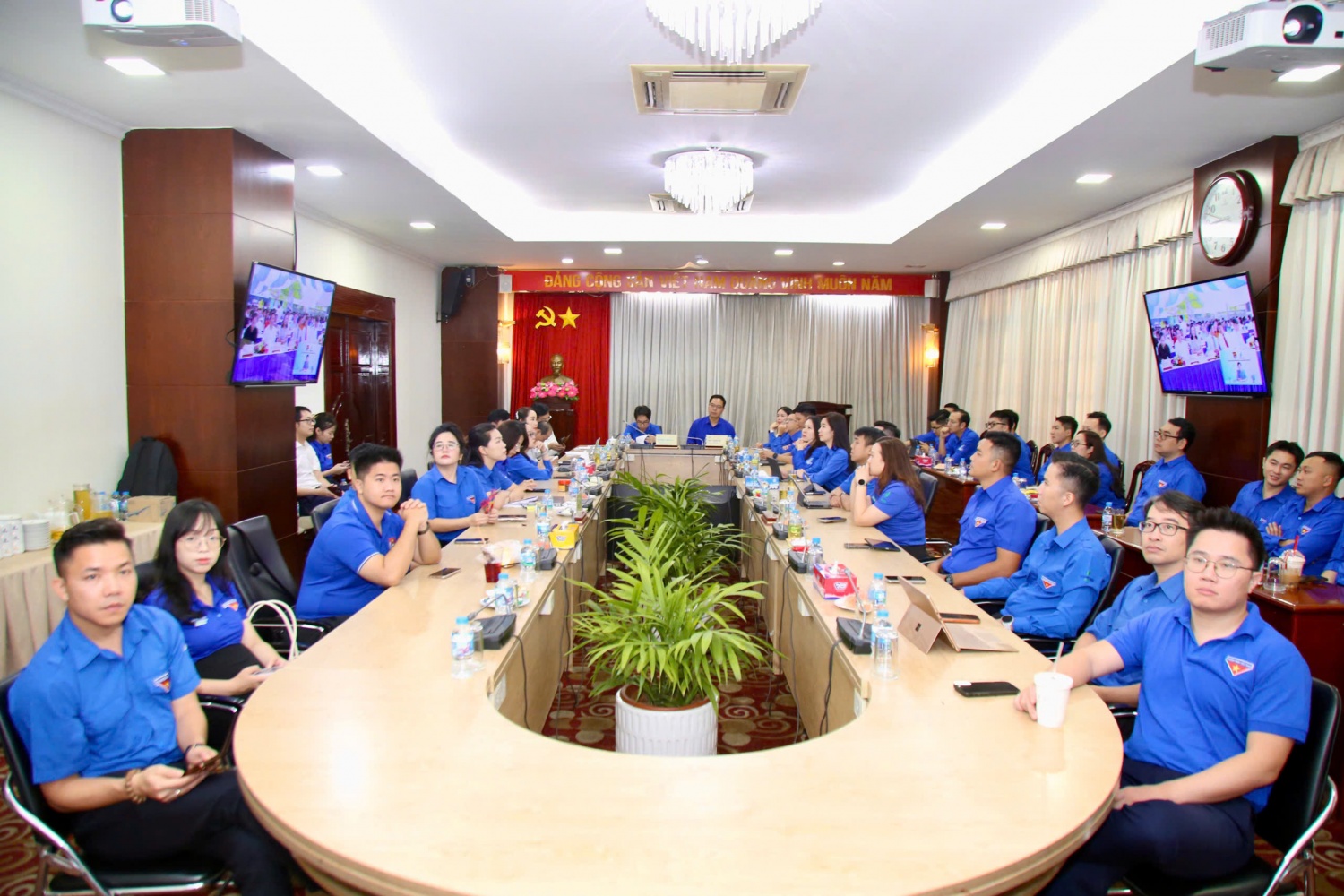 Tuổi trẻ Petrovietnam tăng tốc hoàn thành nhiệm vụ trọng tâm 6 tháng cuối năm Tuổi trẻ Petrovietnam tăng tốc hoàn thành nhiệm vụ trọng tâm 6 tháng cuối năm