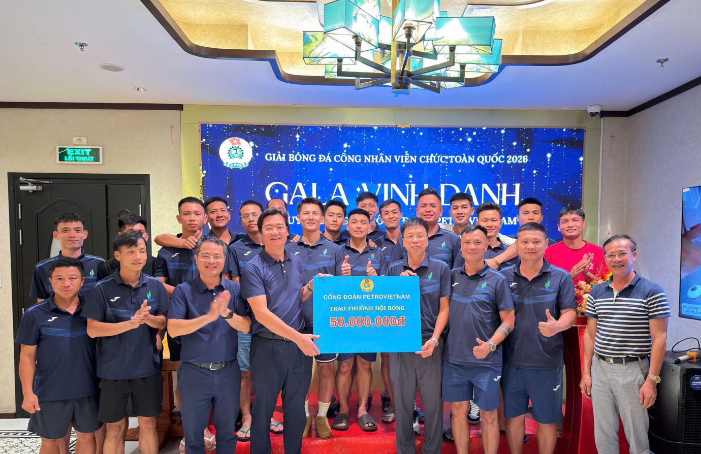 Đội bóng Công đoàn Petrovietnam đạt Huy chương Bạc tại Giải bóng đá công nhân, viên chức Việt Nam 2026 Đội bóng Công đoàn Petrovietnam đạt Huy chương Bạc tại Giải bóng đá công nhân, viên chức Việt Nam 2026