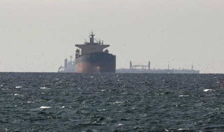 Tàu qua eo biển Hormuz giảm mạnh khi căng thẳng Mỹ - Iran leo thang