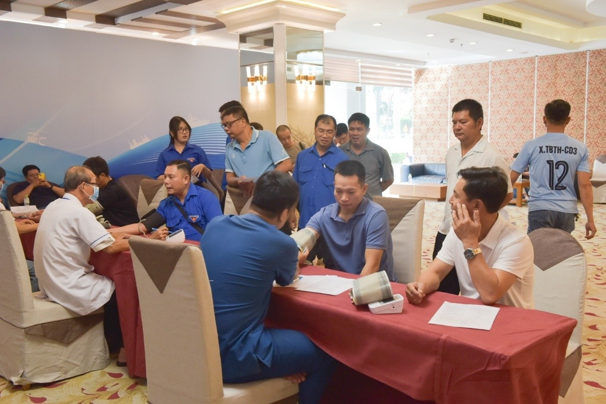 Tuổi trẻ PTSC M&C tiếp nối hành trình sẻ chia từ những giọt máu hồng Tuổi trẻ PTSC M&C tiếp nối hành trình sẻ chia từ những giọt máu hồng