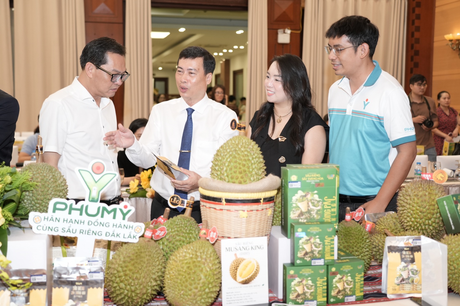 PVFCCo - Phú Mỹ đồng hành cùng sầu riêng Đắk Lắk vươn xa PVFCCo - Phú Mỹ đồng hành cùng sầu riêng Đắk Lắk vươn xa