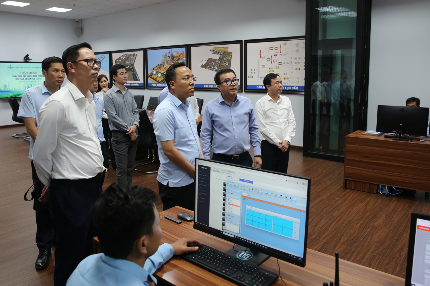 BSR cần bảo đảm nguồn cung xăng dầu, đẩy nhanh triển khai Dự án NCMR NMLD Dung Quất BSR cần bảo đảm nguồn cung xăng dầu, đẩy nhanh triển khai Dự án NCMR NMLD Dung Quất