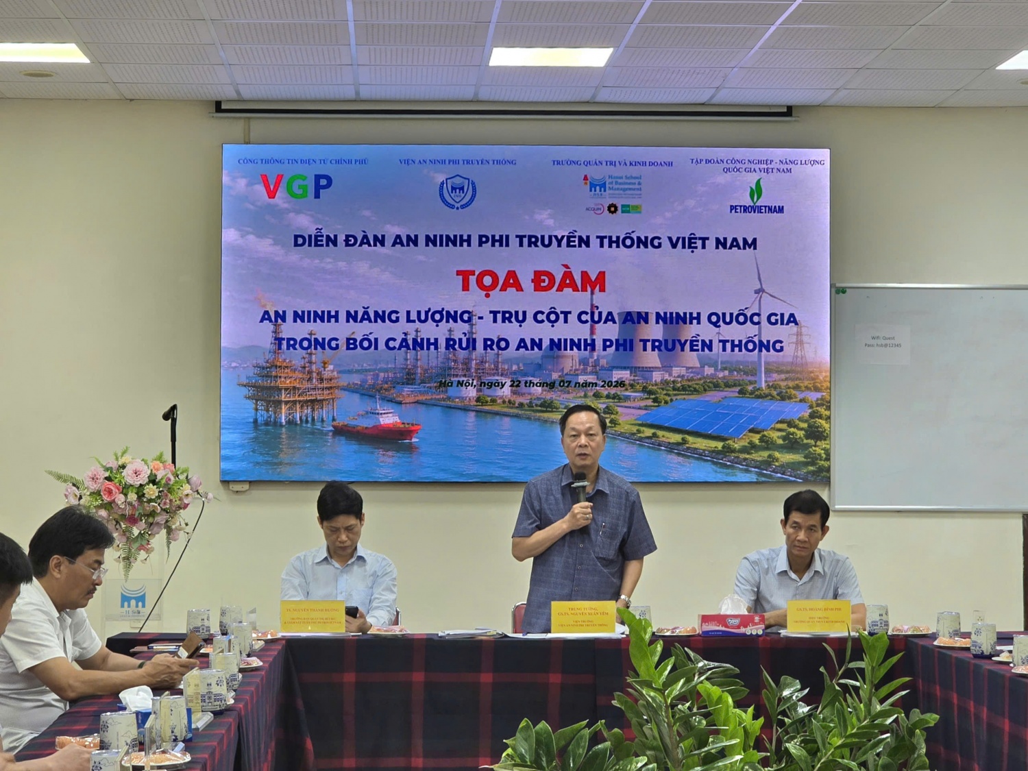 Chuyên gia hiến kế củng cố an ninh năng lượng trước rủi ro địa chính trị