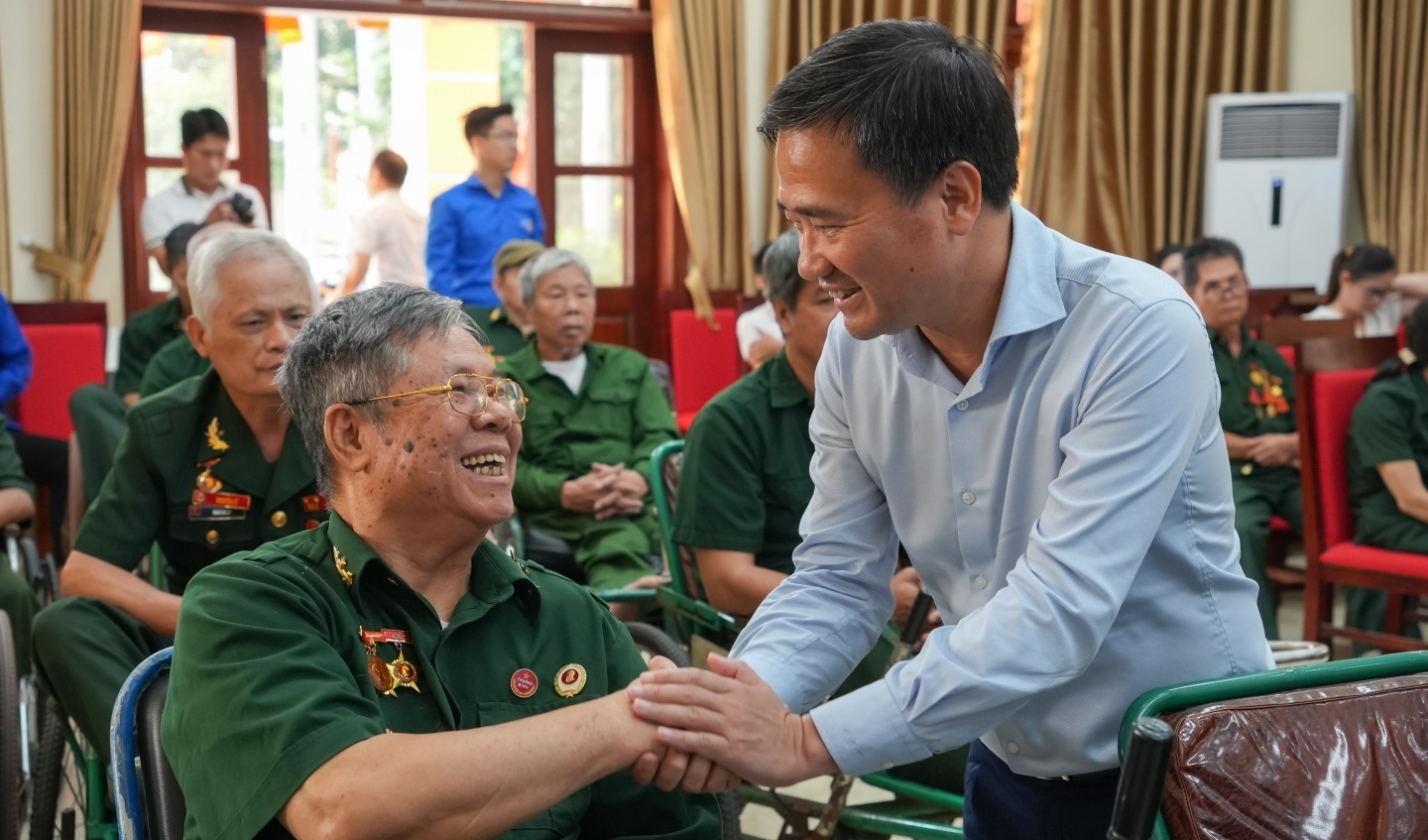 Petrovietnam tri ân các thương binh đang điều dưỡng tại Ninh Bình