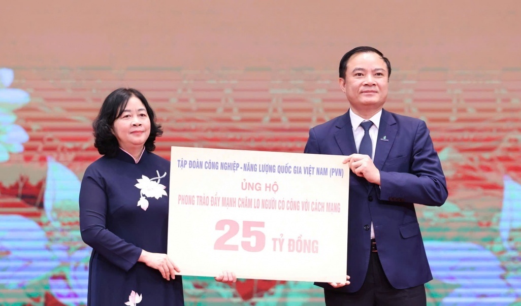 Petrovietnam tri ân người có công với cách mạng