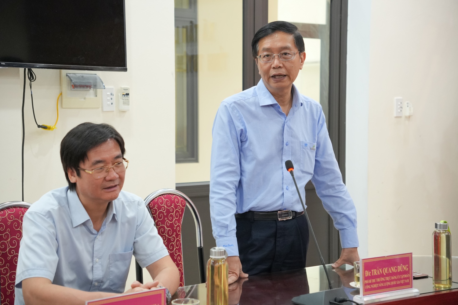 Petrovietnam thăm hỏi, động viên các hộ dân có hoàn cảnh đặc biệt tại xã Tân Long, Tuyên Quang Petrovietnam thăm hỏi, động viên các hộ dân có hoàn cảnh đặc biệt tại xã Tân Long, Tuyên Quang
