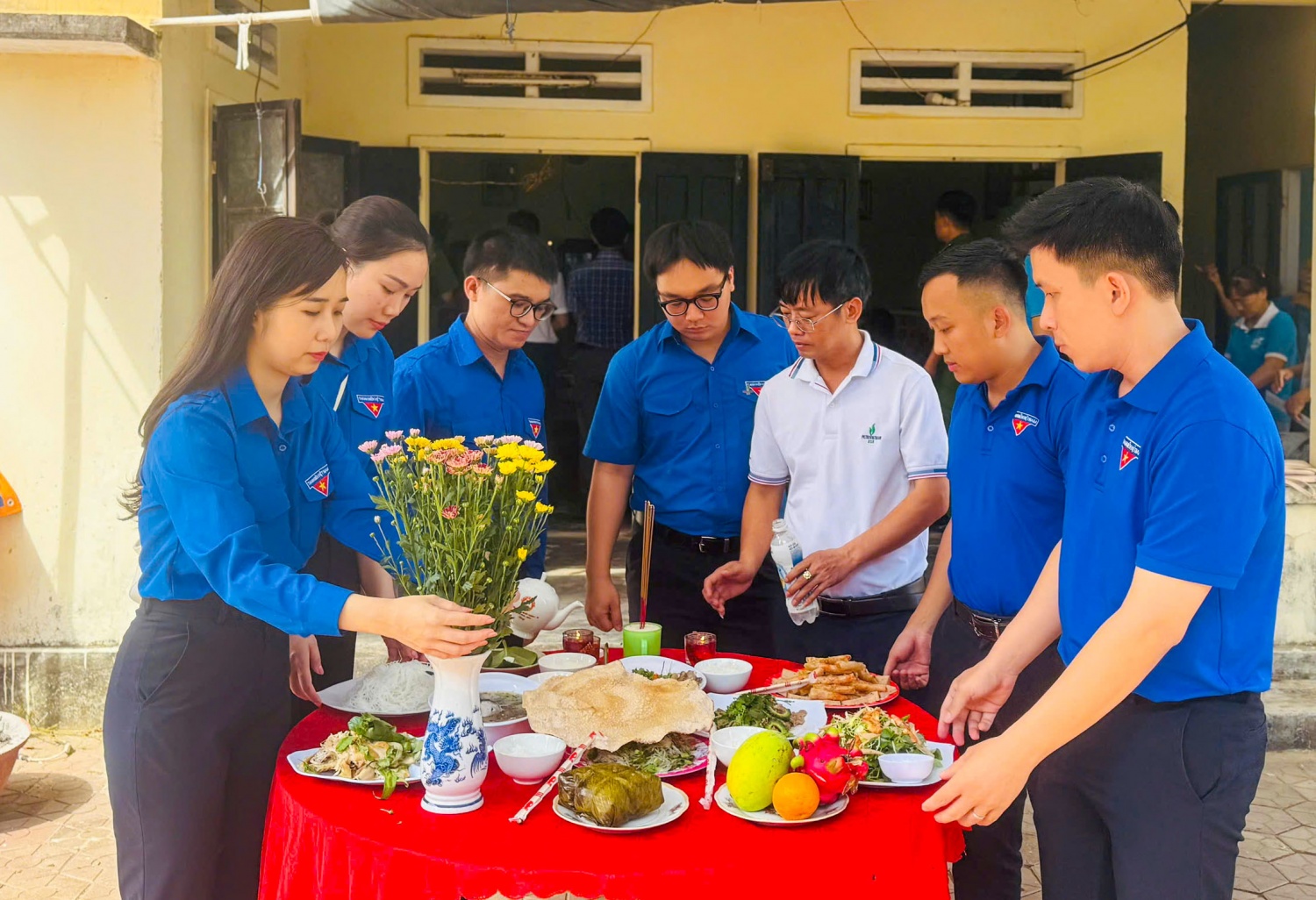 Tuổi trẻ BSR gửi trọn lòng biết ơn qua “Mâm cơm tri ân - Nụ cười của Mẹ”