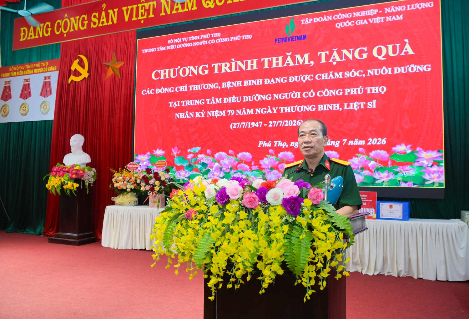 Petrovietnam tri ân thương, bệnh binh tại Trung tâm Điều dưỡng người có công tỉnh Phú Thọ Petrovietnam tri ân thương, bệnh binh tại Trung tâm Điều dưỡng người có công tỉnh Phú Thọ