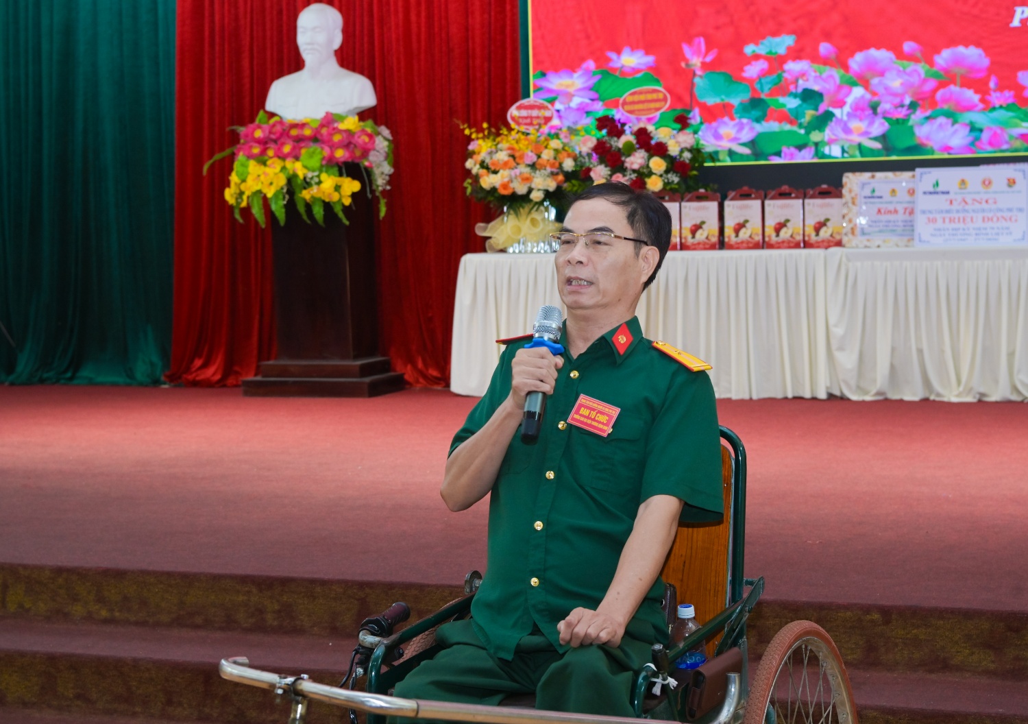 Petrovietnam tri ân thương, bệnh binh tại Trung tâm Điều dưỡng người có công tỉnh Phú Thọ Petrovietnam tri ân thương, bệnh binh tại Trung tâm Điều dưỡng người có công tỉnh Phú Thọ