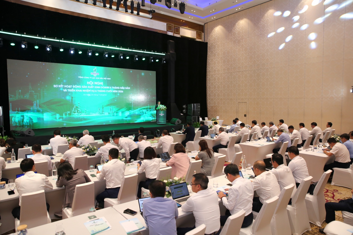 BSR lập kỷ lục sản lượng và doanh thu trong nửa đầu năm 2026 BSR lập kỷ lục sản lượng và doanh thu trong nửa đầu năm 2026