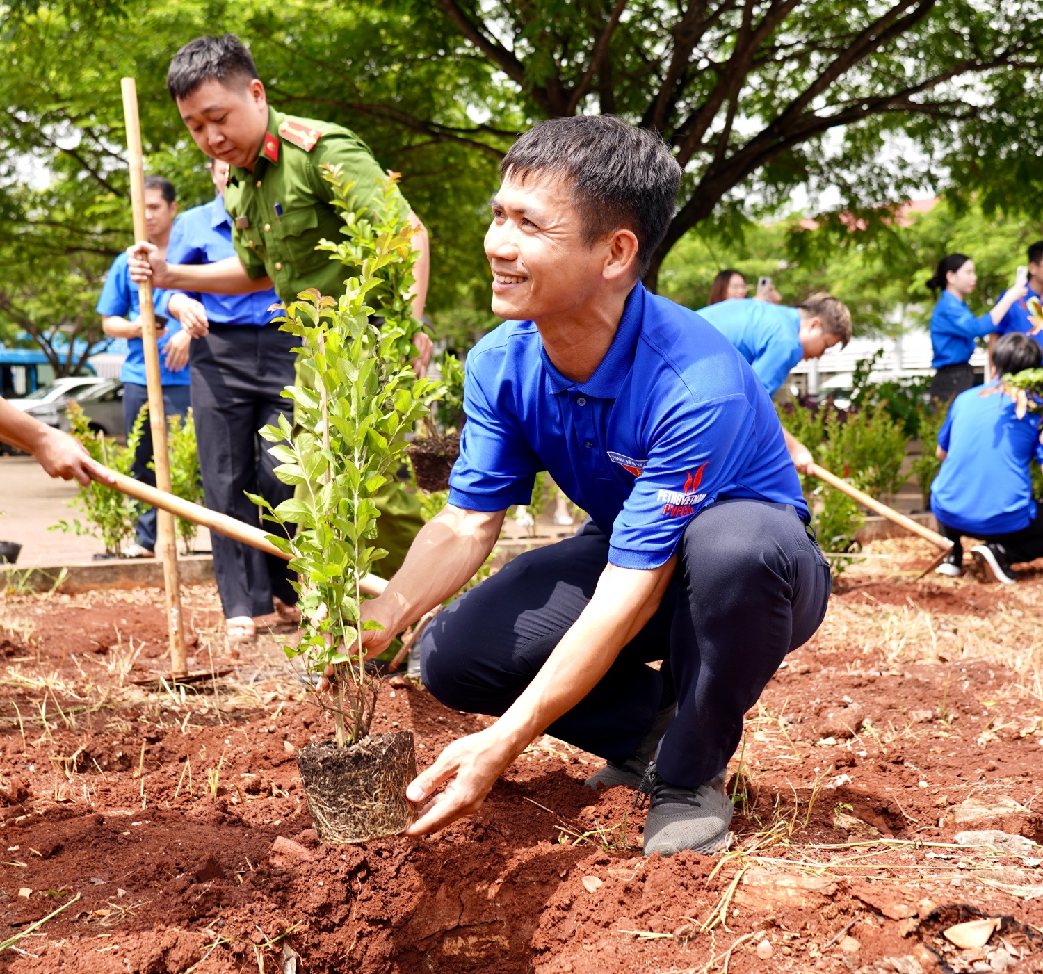 Đoàn Thanh niên Petrovietnam Cụm phối hợp hoạt động Bà Rịa - Vũng Tàu tổ chức ra quân Chiến dịch Mùa hè xanh năm 2026 Đoàn Thanh niên Petrovietnam Cụm phối hợp hoạt động Bà Rịa - Vũng Tàu tổ chức ra quân Chiến dịch Mùa hè xanh năm 2026