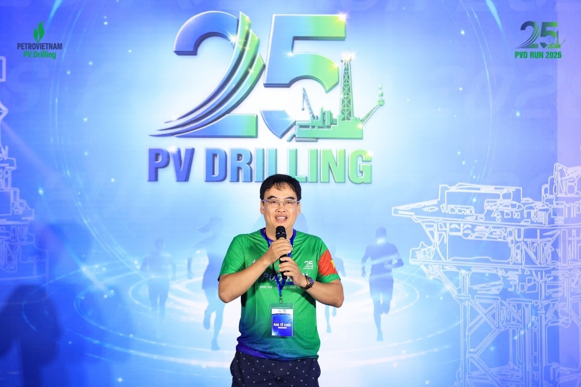 Ông Hoàng Xuân Bách - Chủ tịch Công đoàn, Trưởng Ban tổ chức PVD RUN 2026 phát biểu khai mạc Ông Hoàng Xuân Bách - Chủ tịch Công đoàn, Trưởng Ban tổ chức PVD RUN 2026 phát biểu khai mạc