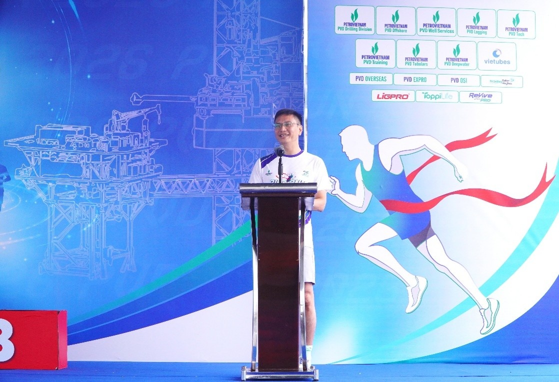 Ông Nguyễn Thế Sơn – Trưởng Ban chỉ đạo phát biểu bế mạc PVD RUN 2026 Ông Nguyễn Thế Sơn – Trưởng Ban chỉ đạo phát biểu bế mạc PVD RUN 2026