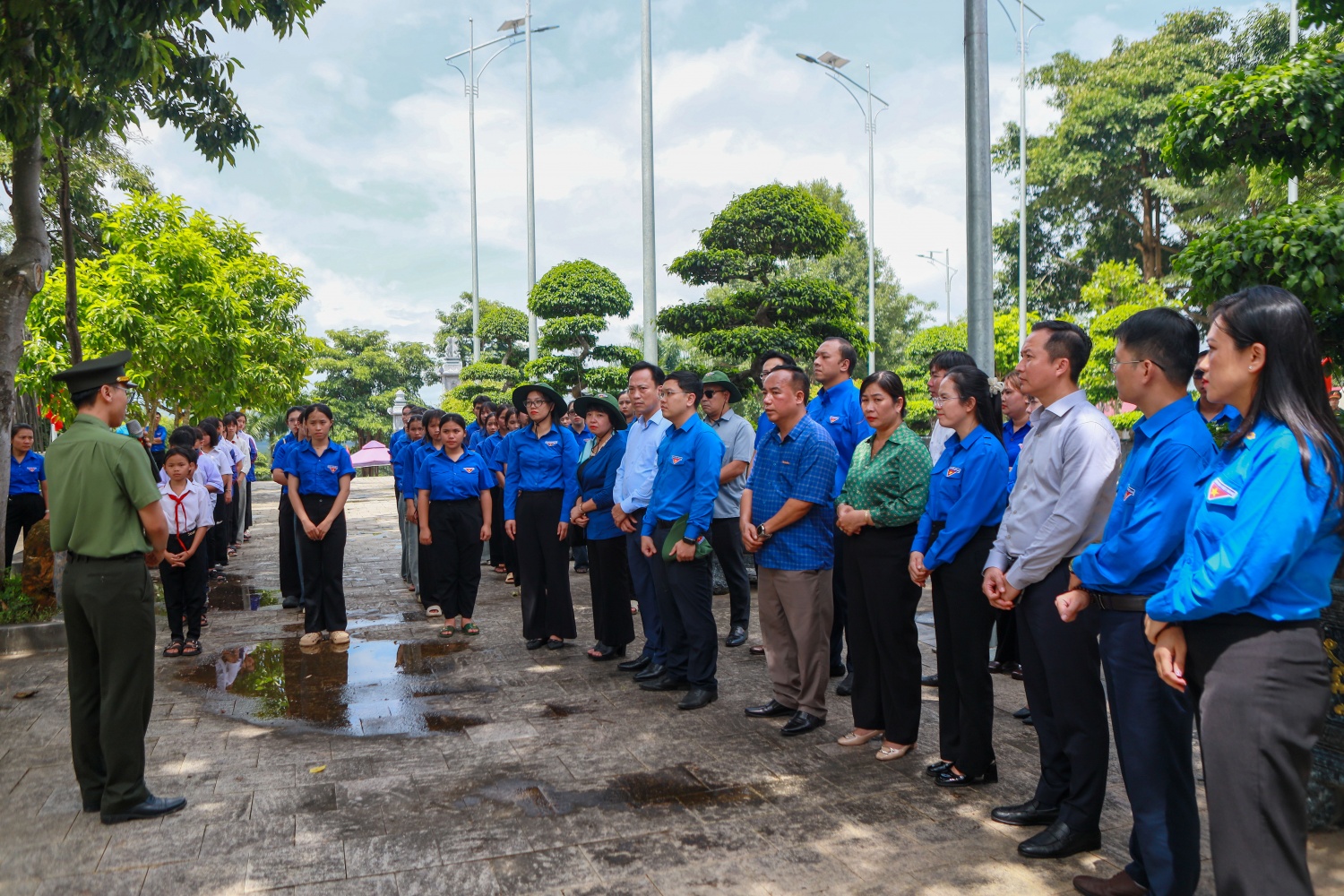 Tuổi trẻ BSR chung tay thực hiện hành trình tri ân trên vùng đất lịch sử Kon Tum Hành trình tri ân của tuổi trẻ BSR trên vùng đất lịch sử Kon Tum
